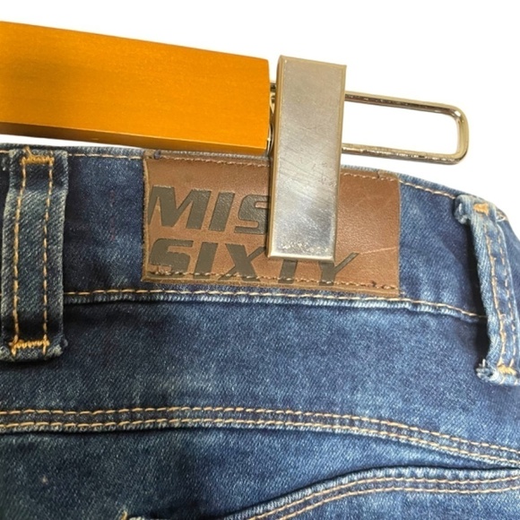 Skinny Blue Jeans 🤍 - Picture 3 of 14